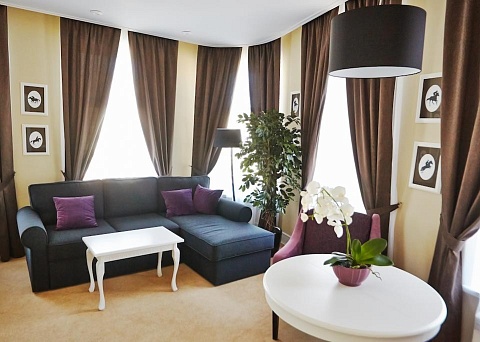 Old Street 4*