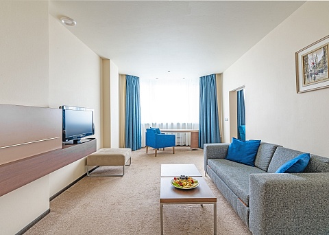 Ramada by Wyndham Yekaterinburg 5*
