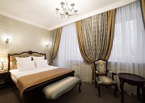 Екатерина 4*