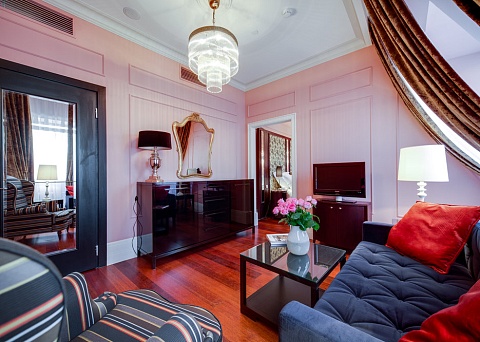 DOM BOUTIQUE HOTEL 5*