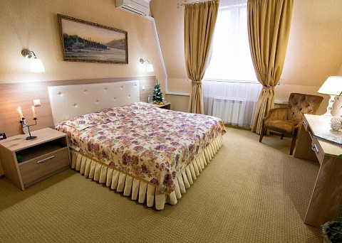 Николаевский 4*