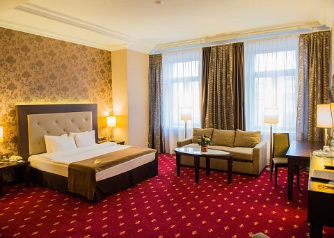 Petro Palace Hotel 4*